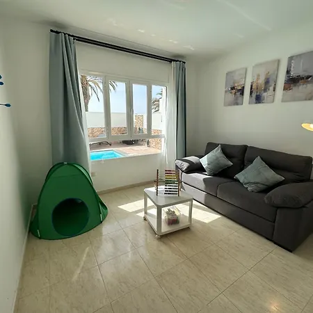 Crotos Costa Teguise