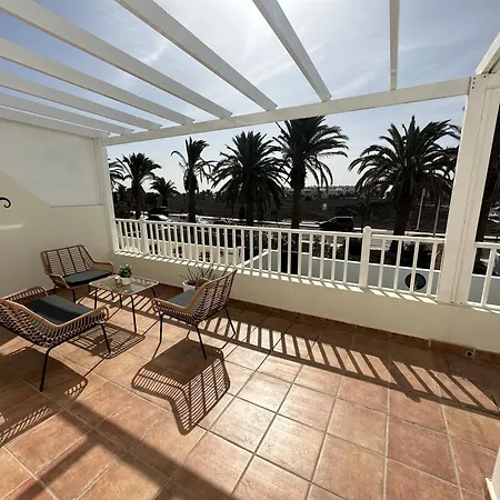 Crotos Коста-Тегисе